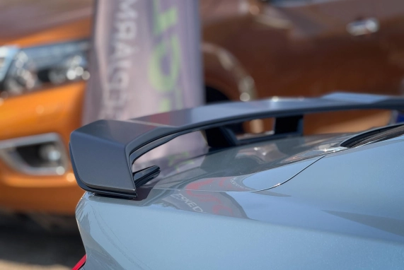 Ford MUSTANG (2024)