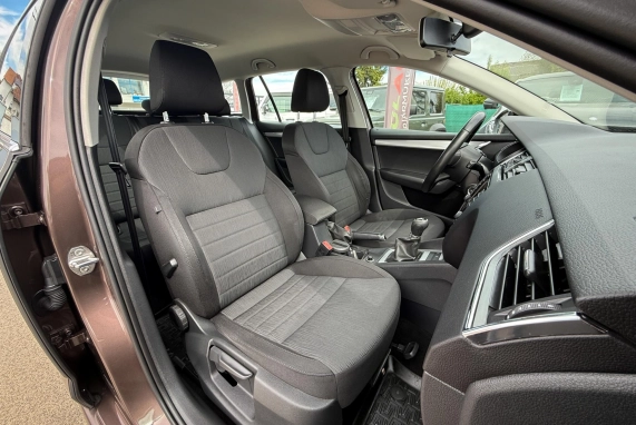 Skoda OCTAVIA (2015)