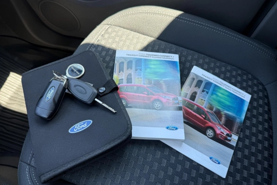Ford CONNECT (2020)