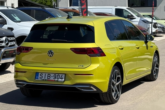 Volkswagen GOLF VIII (2020)