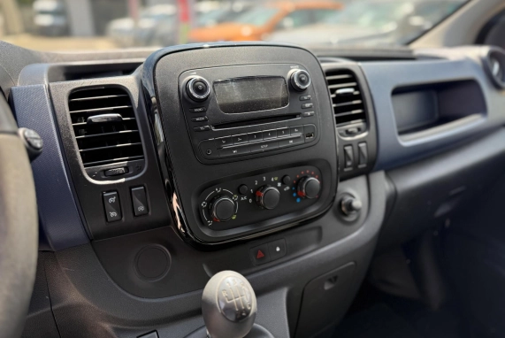 Opel VIVARO (2018)