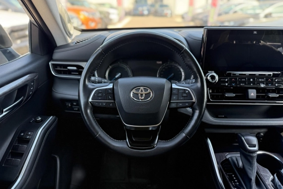 Toyota HIGHLANDER (2021)