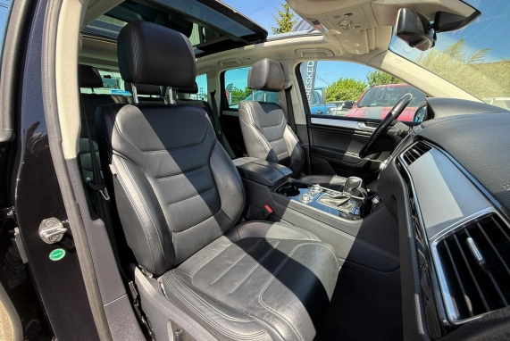 Volkswagen TOUAREG (2016)