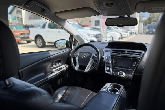 Toyota PRIUS+ (2018)