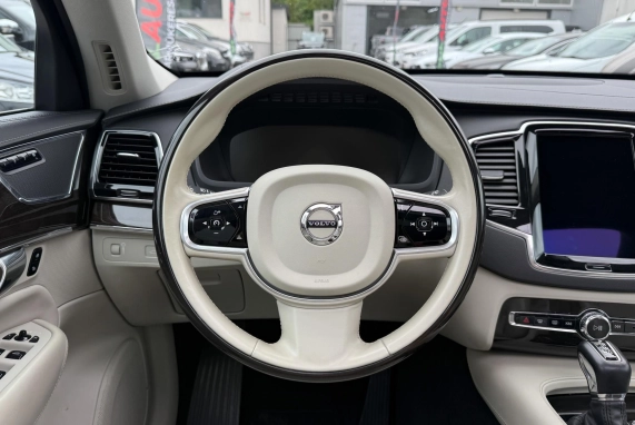 Volvo XC90 (2017)