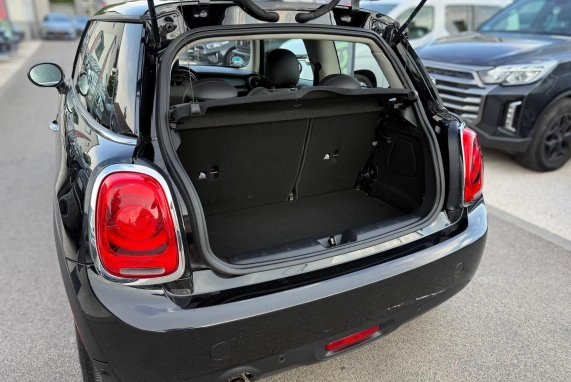 Mini MINI ONE (2019)