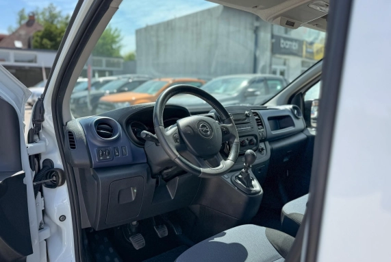 Opel VIVARO (2018)