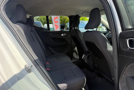Volvo XC40 (2022)