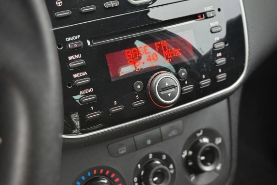 Fiat PUNTO (2016)