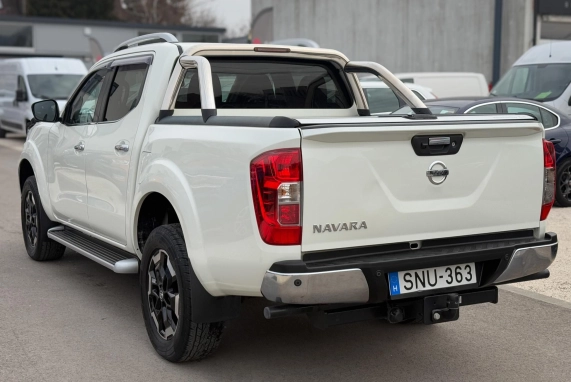 Nissan NAVARA (2020)