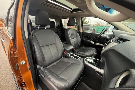 Nissan NAVARA (2022)
