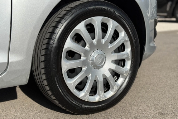 Ford FIESTA (2013)