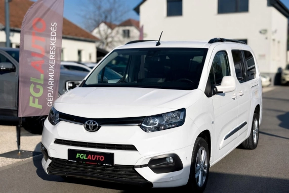 Toyota PROACE (2024)