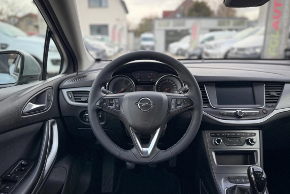 Opel ASTRA (2020)