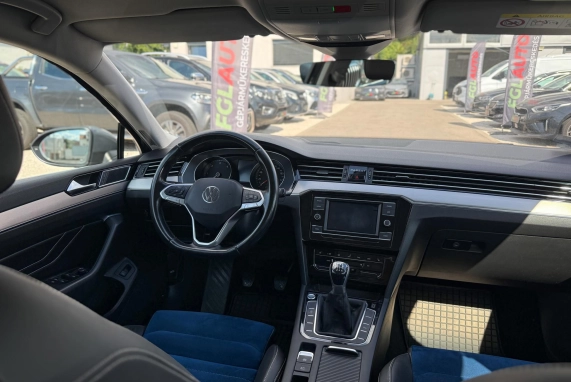 Volkswagen PASSAT VIII (2020)