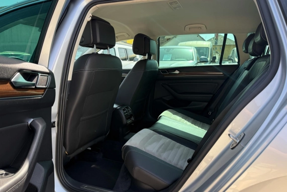 Volkswagen PASSAT VIII (2015)