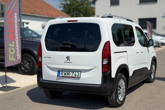 Peugeot RIFTER (2019)
