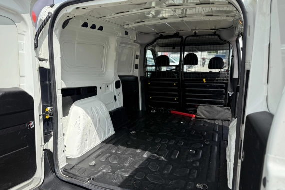 Fiat DOBLO (2015)