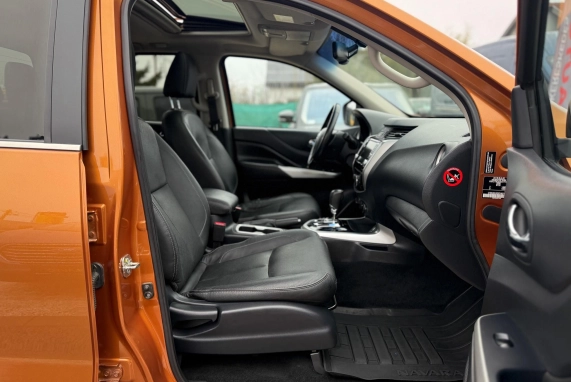 Nissan NAVARA (2022)