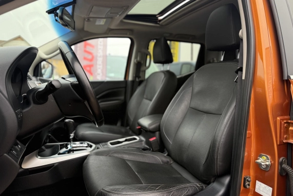 Nissan NAVARA (2022)
