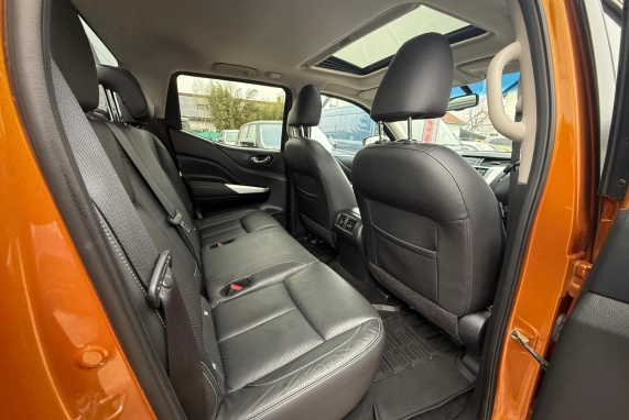 Nissan NAVARA (2022)