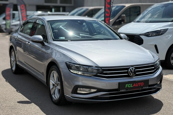 Volkswagen PASSAT (2021)
