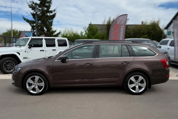 Skoda OCTAVIA (2015)