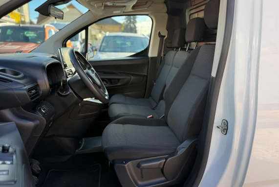 Opel COMBO (2021)