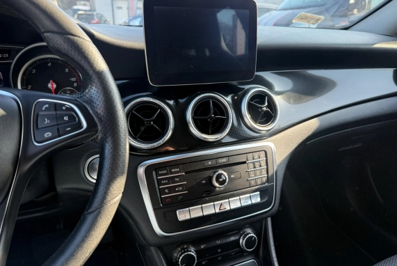 Mercedes-benz CLA-OSZTÁLY (2017)