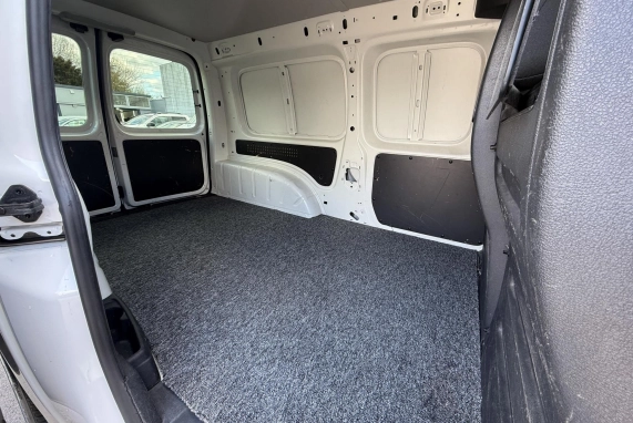 Volkswagen CADDY MAXI (2015)