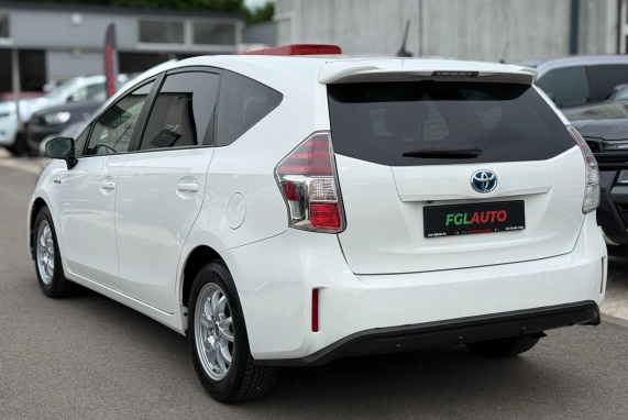 Toyota PRIUS+ (2017)