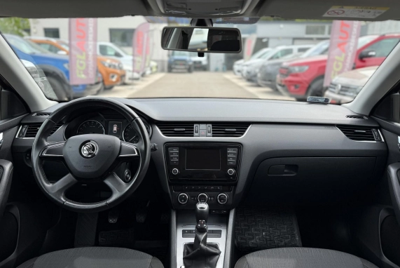 Skoda OCTAVIA (2015)