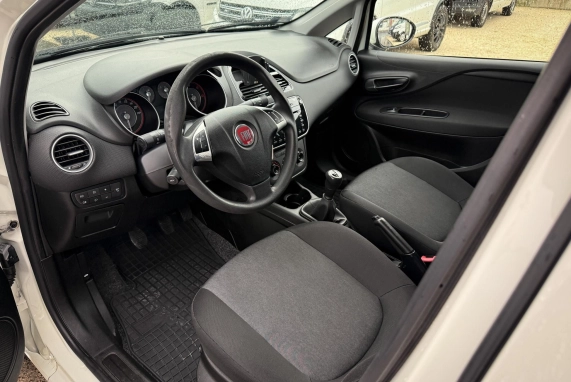 Fiat PUNTO (2016)