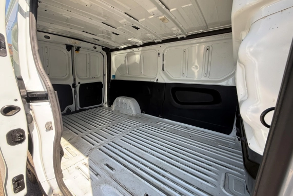 Renault TRAFIC (2020)