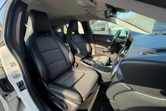 Mercedes-benz CLA-OSZTÁLY (2017)