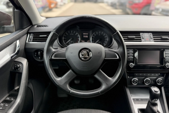 Skoda OCTAVIA (2015)
