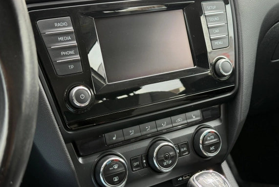 Skoda OCTAVIA (2015)