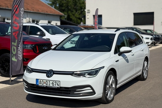 Volkswagen GOLF (2024)