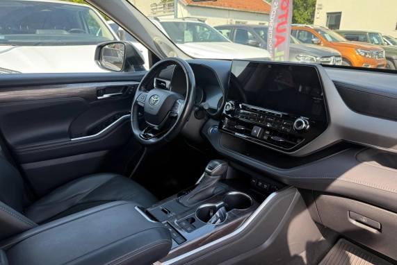Toyota HIGHLANDER (2021)