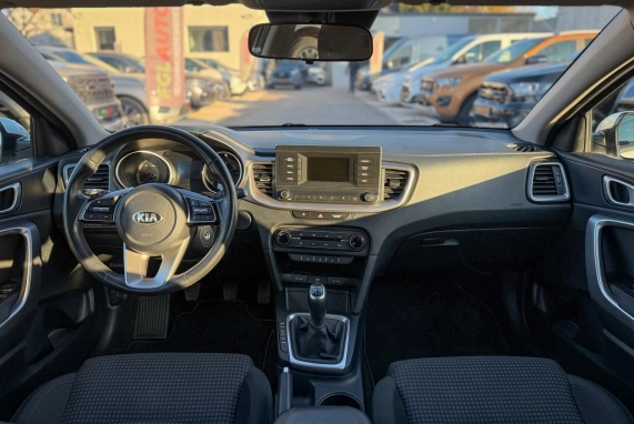 Kia CEE'D (2021)
