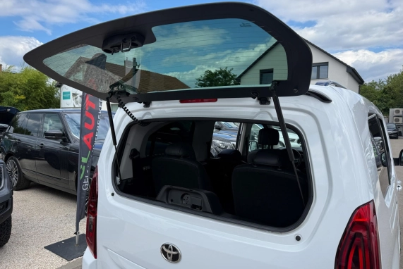 Toyota PROACE (2024)