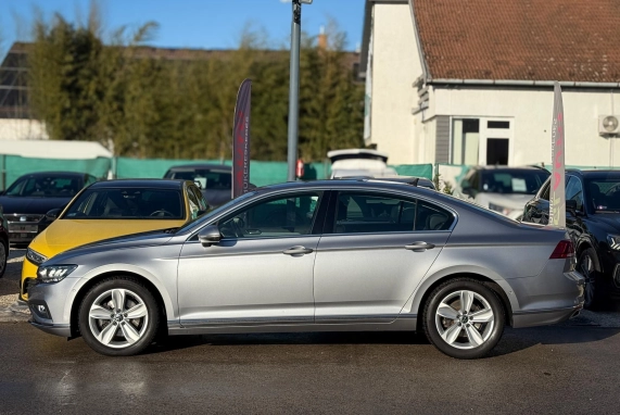 Volkswagen PASSAT (2021)