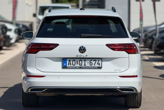 Volkswagen GOLF (2024)