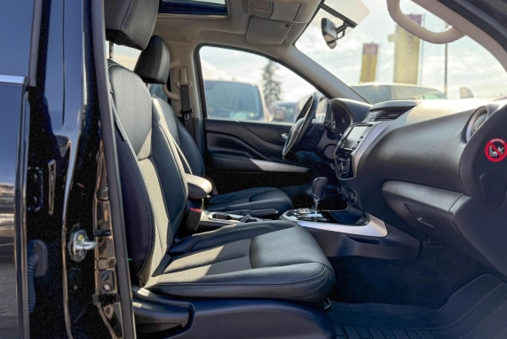 Nissan NAVARA (2020)
