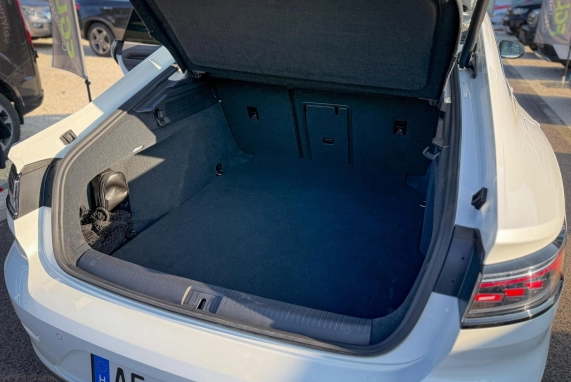 Volkswagen ARTEON (2023)
