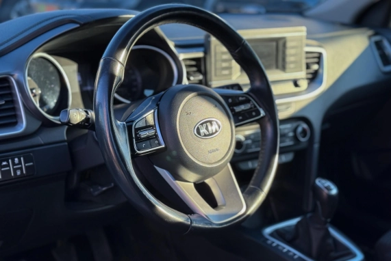 Kia CEE'D (2021)