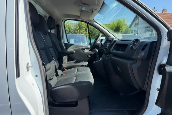 Renault TRAFIC (2020)