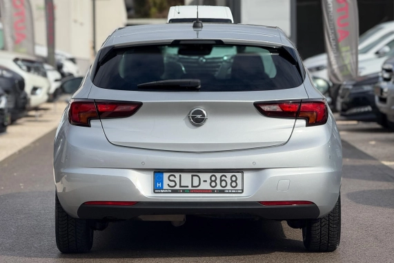 Opel ASTRA (2020)
