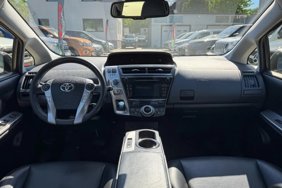 Toyota PRIUS+ (2019)