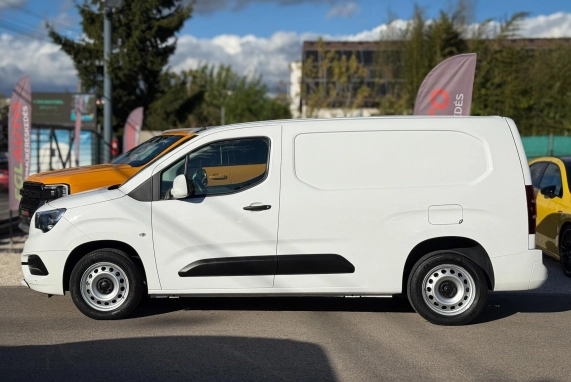 Opel COMBO (2021)